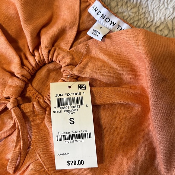 Top - Picture 2 of 3